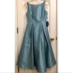 Adrianna Papell Sleeveless Cocktail Dress